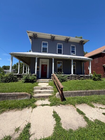 Building Photo - 1102 N 10th St