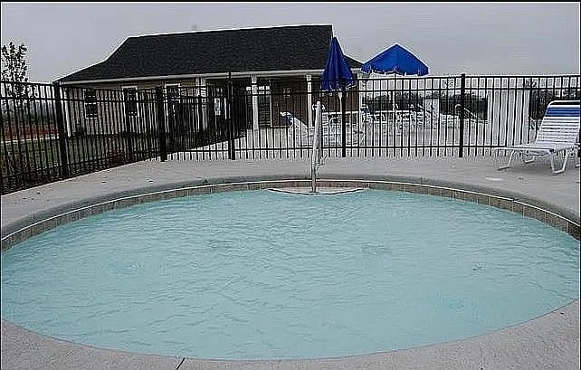 Community Kiddie Pool - 168 Pamlico Rd