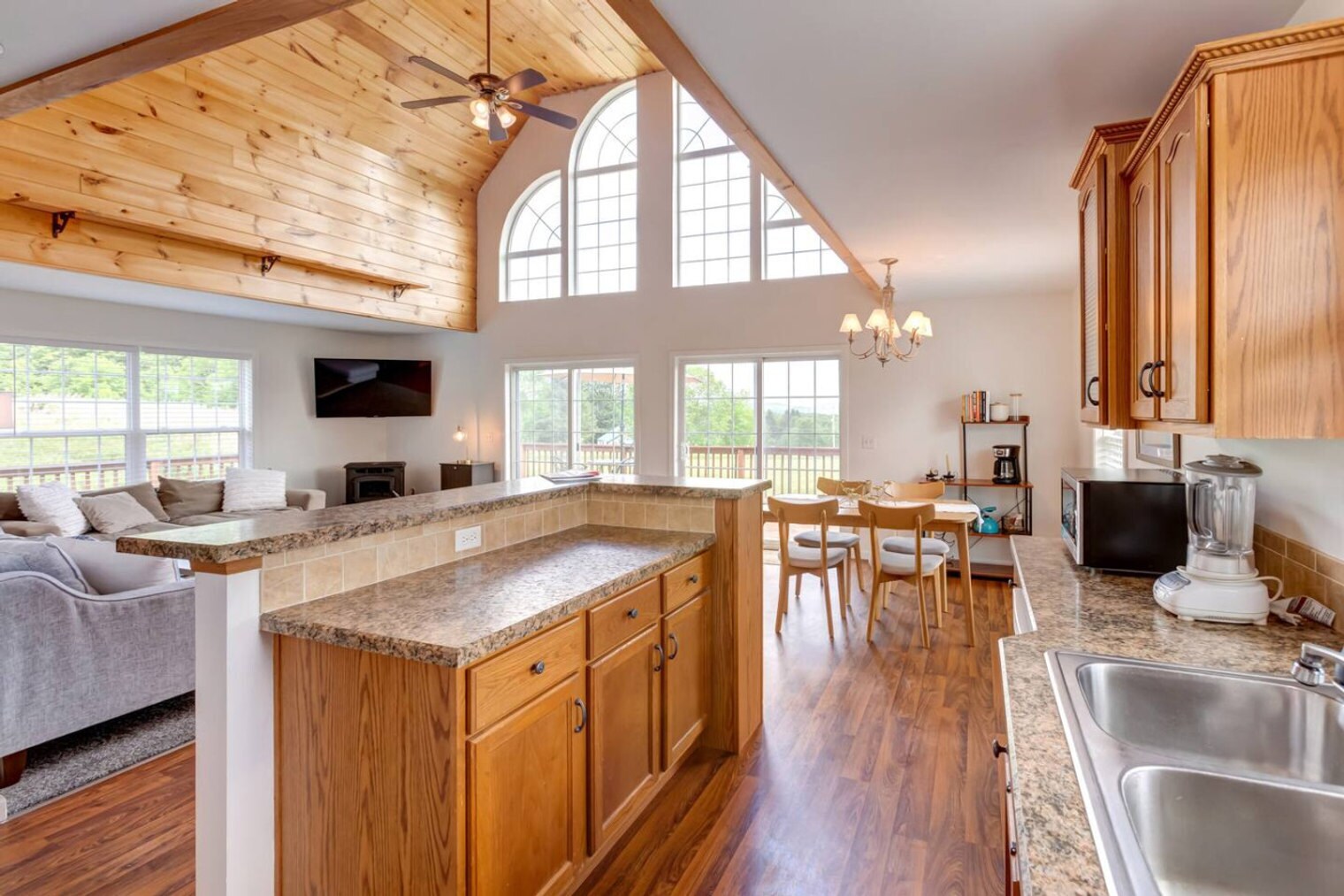 Building Photo - 2109 Dunk Hill Rd