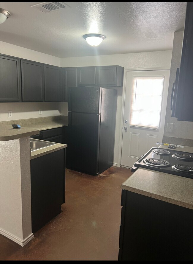 Building Photo - 7802 Downe Dr