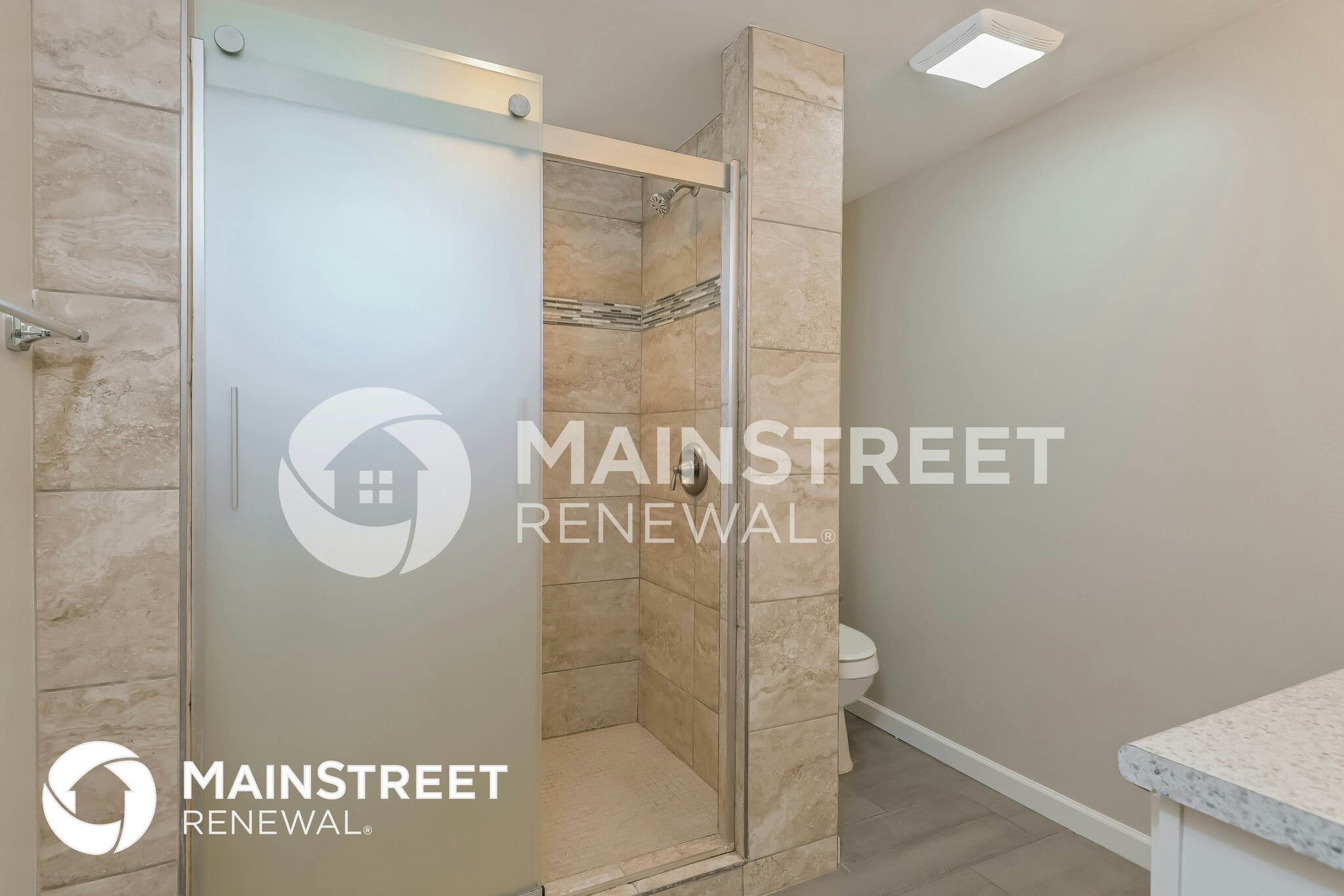 Building Photo - 6131 E 25th St