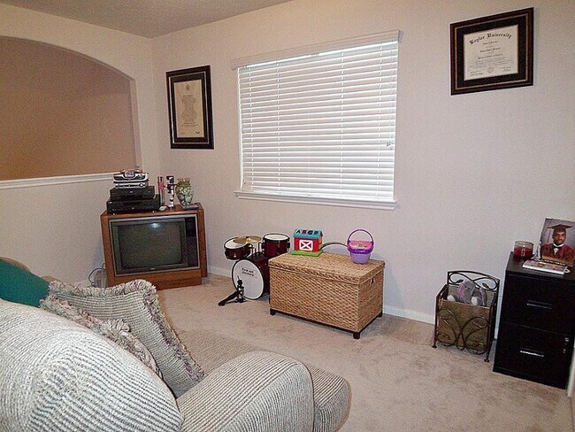 Building Photo - 10838 Windfern Lakes St