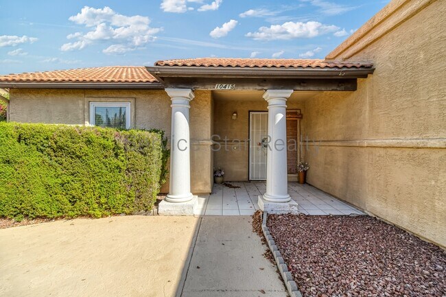 Building Photo - 10415 N 63rd Dr