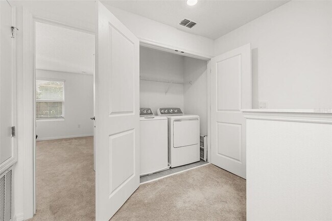 Building Photo - 3575 Landing Net Dr