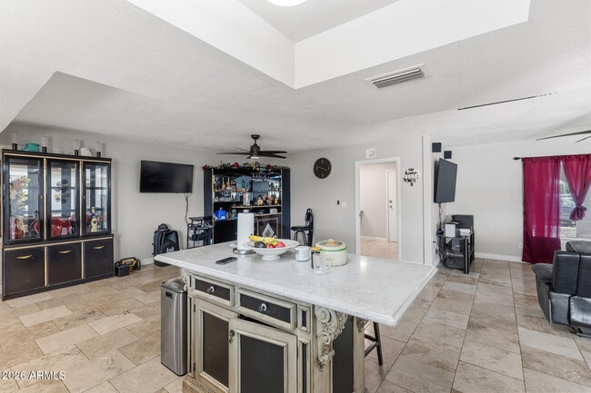 Building Photo - 4716 W Christy Dr