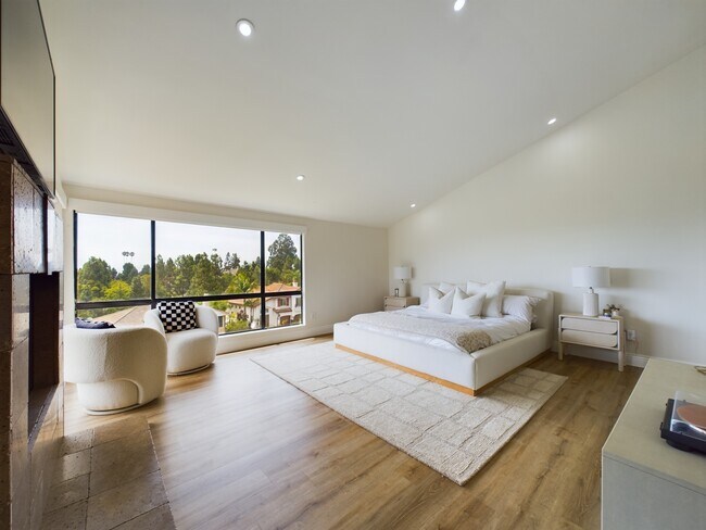 Building Photo - 2543 Caminito Muirfield