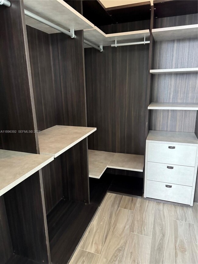 Building Photo - 801 S Miami Ave