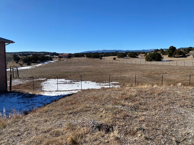 Building Photo - 3 Bedroom, 2 Bathroom Home in Edgewood, NM