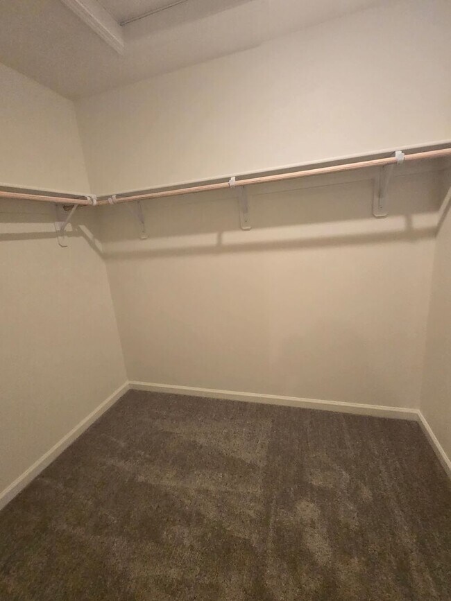 Building Photo - New home ready to rent in Dayton, $2350 per month