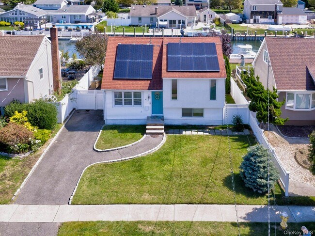 Building Photo - 435 East Dr