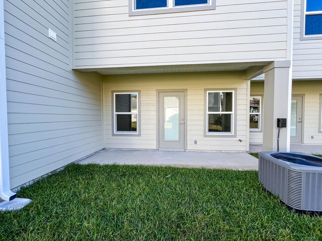 Building Photo - 2881 Leahs Ln