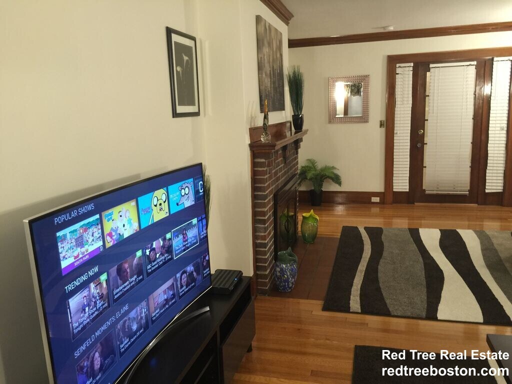 Building Photo - 33 Pershing Rd