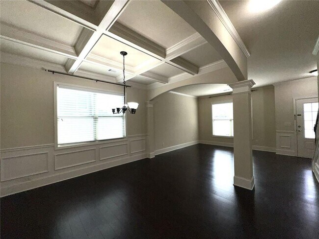 Building Photo - 1365 Delo Ln