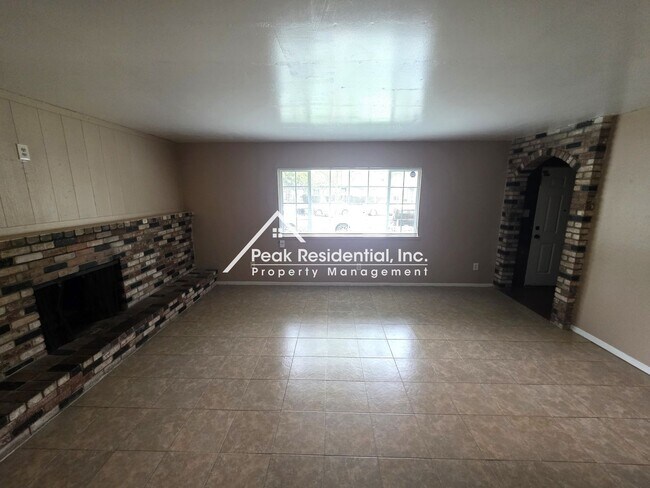 Building Photo - Norcade2912