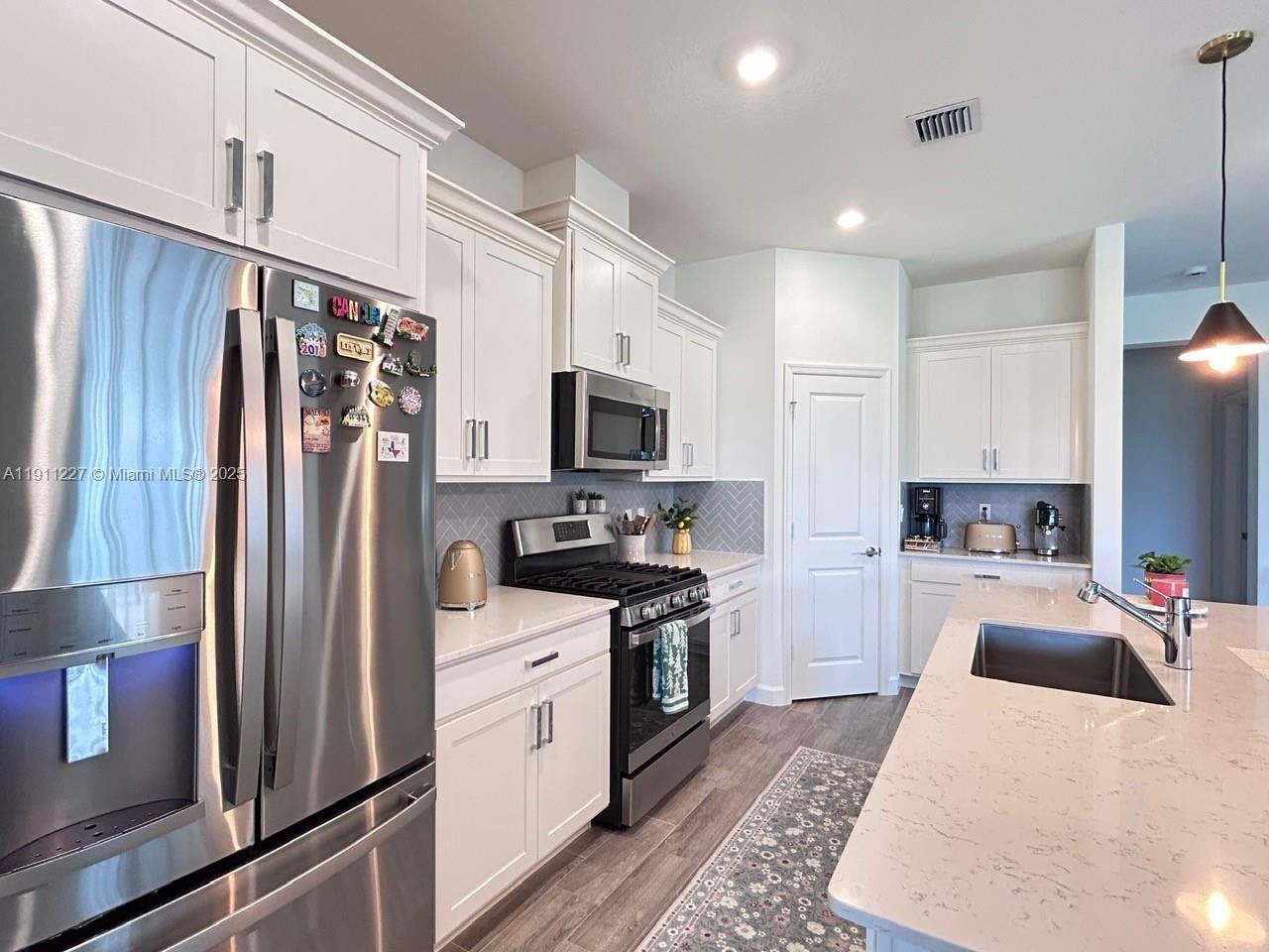 Building Photo - 1441 Haywagon Trl