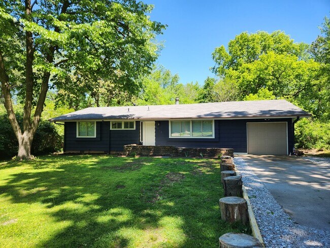 Primary Photo - Midcentury Modern in Fayetteville