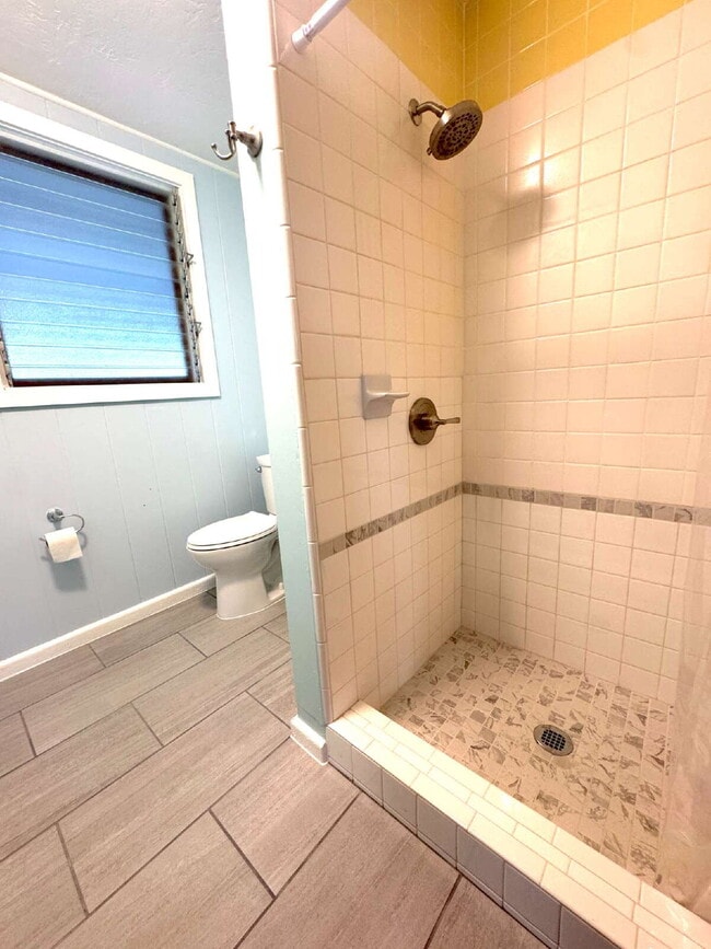 Building Photo - "Cozy 2-Bed Gem in Panaewa, Hilo - Perfectly Conveniently Located!"