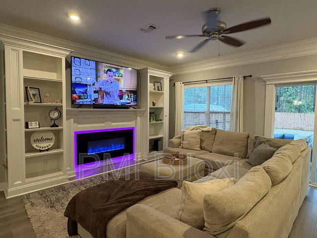 Building Photo - 211 Madison Pl Dr