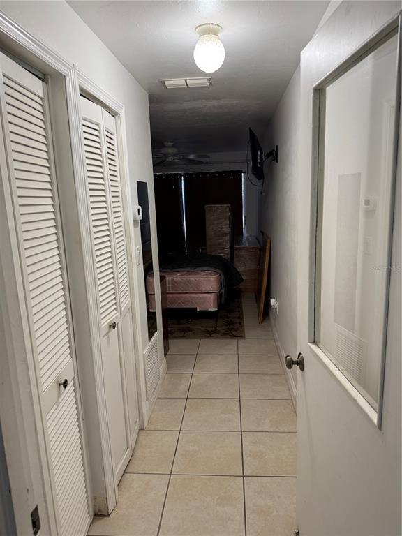 Building Photo - 3601 Saxon Dr