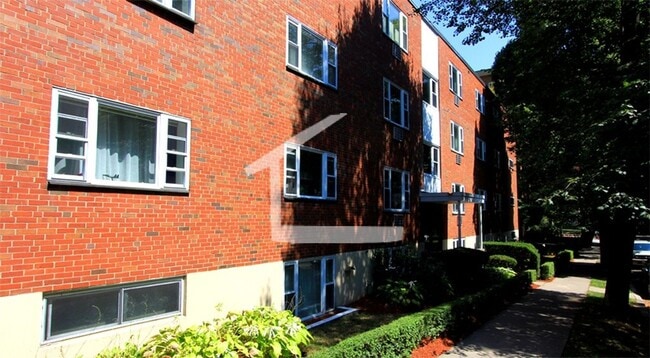 Building Photo - Coolidge Corner 2 Bed Available Now