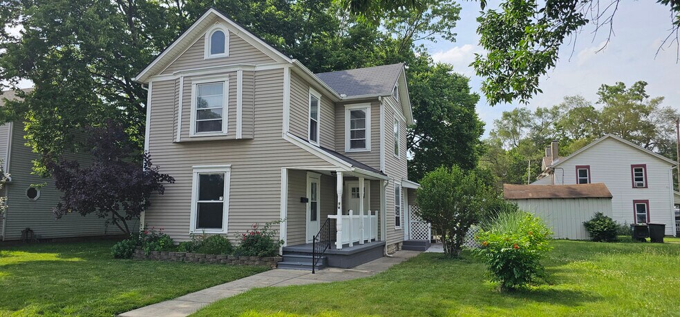 Front of House - 9 W Pease Ave