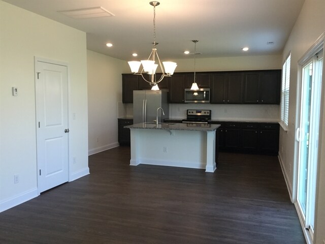 Building Photo - 156 Havenbrook Dr
