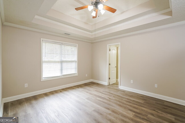 Building Photo - 256 Raleigh Way