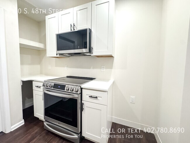 Building Photo - 4350 S 48th St