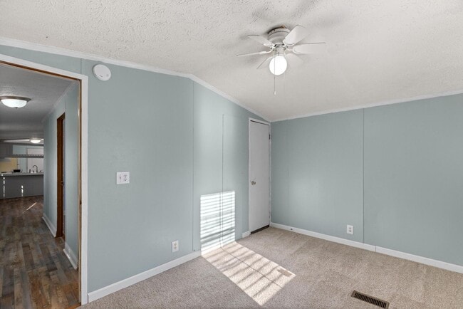 Building Photo - Peaceful Coastal Living Close to the Beach!