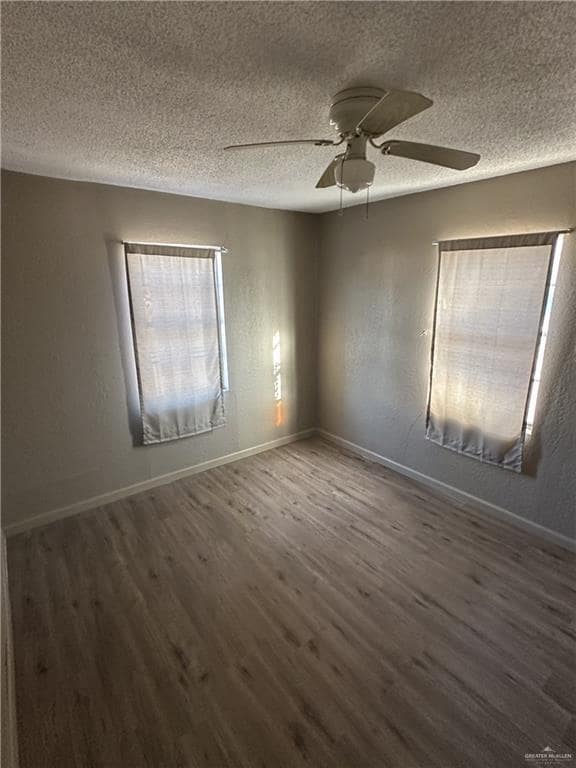 Building Photo - 9 N Cantu St