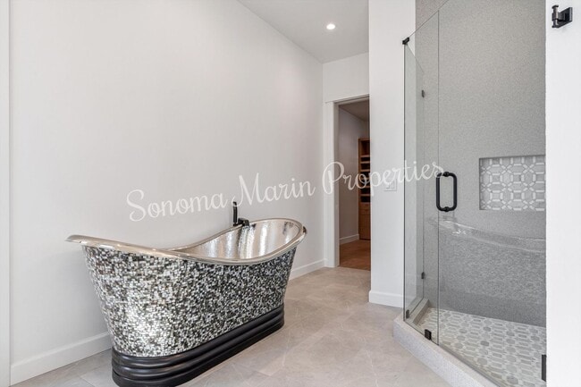 Building Photo - Stunning Brand-New Home in Fountaingrove | 3 Bed + 3.5 Bath | 2,968 Sq Ft