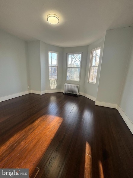 Building Photo - 4338 N Franklin St