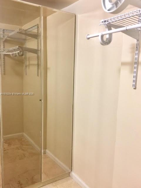 Building Photo - 1408 Brickell Bay Dr