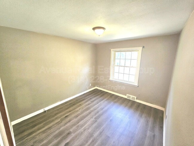 Building Photo - 1130 Forest Home Dr