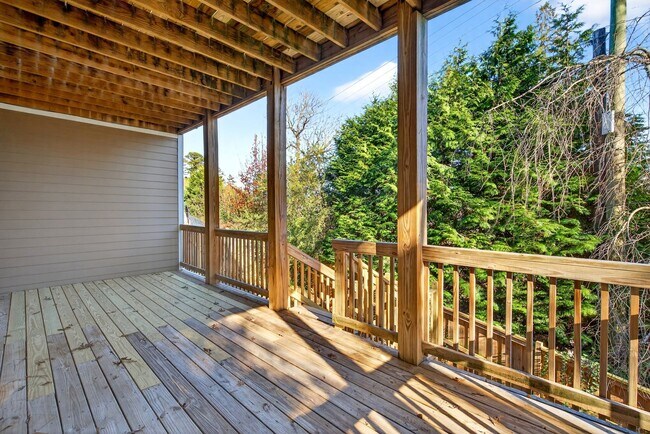 Building Photo - Asheville Rental-Beverly Hills Area