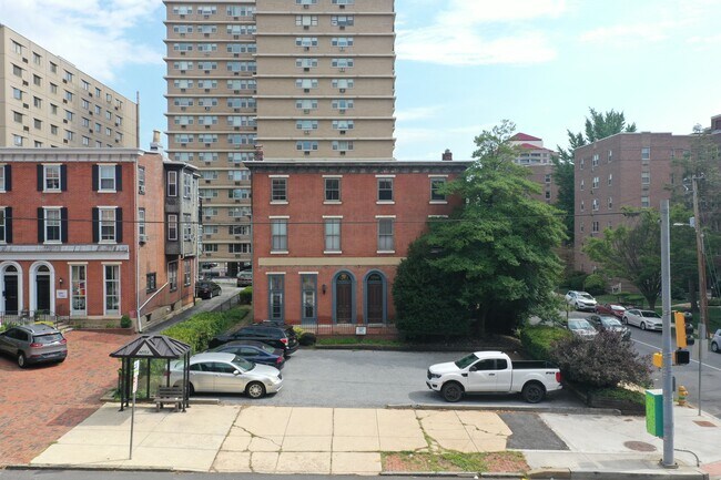 Primary Photo - 1203 Delaware Ave