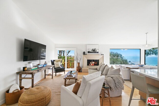 Building Photo - 6801 Seawatch Ln