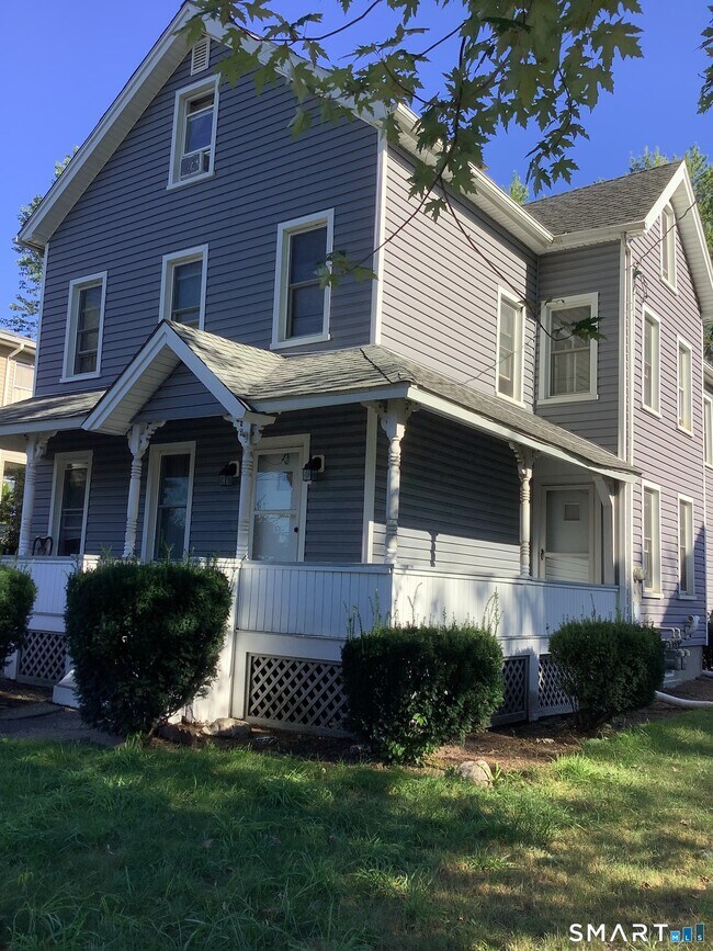 Building Photo - 10 Burritt Ave