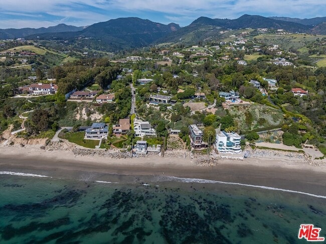 Building Photo - 28036 Sea Ln Dr