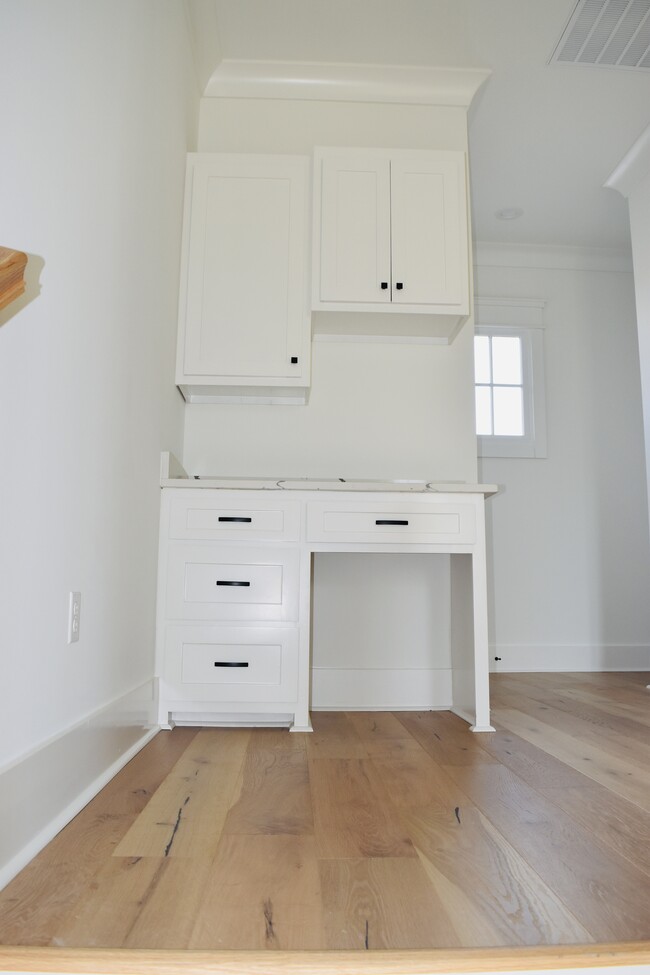 UPSTAIRS DESK - 3305 Pointe Marie Dr