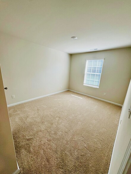 Building Photo - 134 Oconee Trl