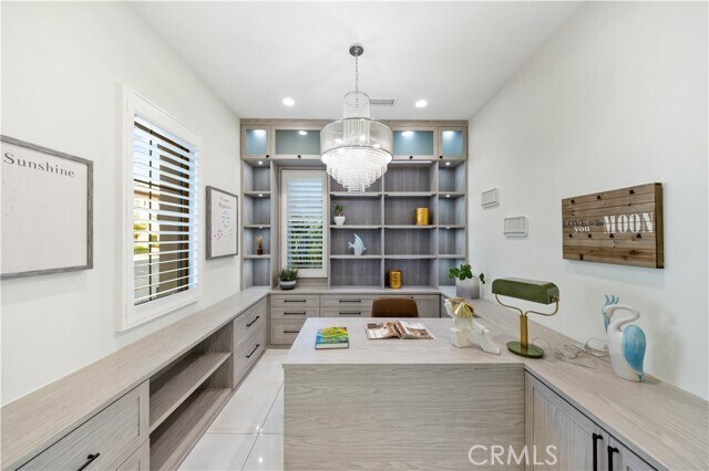 Building Photo - 66 Furlong