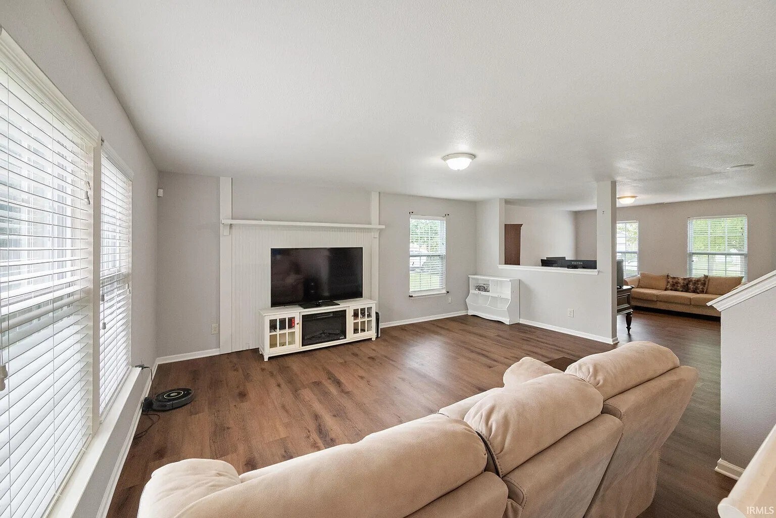 Building Photo - 4898 Little Pine Dr