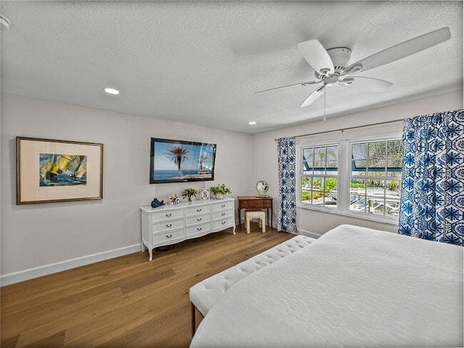 Building Photo - 829 59th Ave