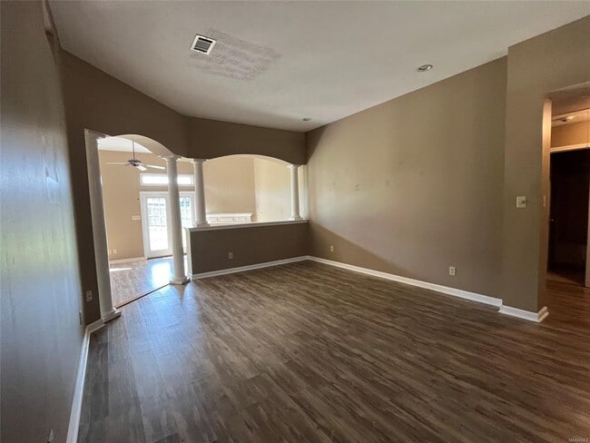 Building Photo - 1930 Chancellor Ridge Rd