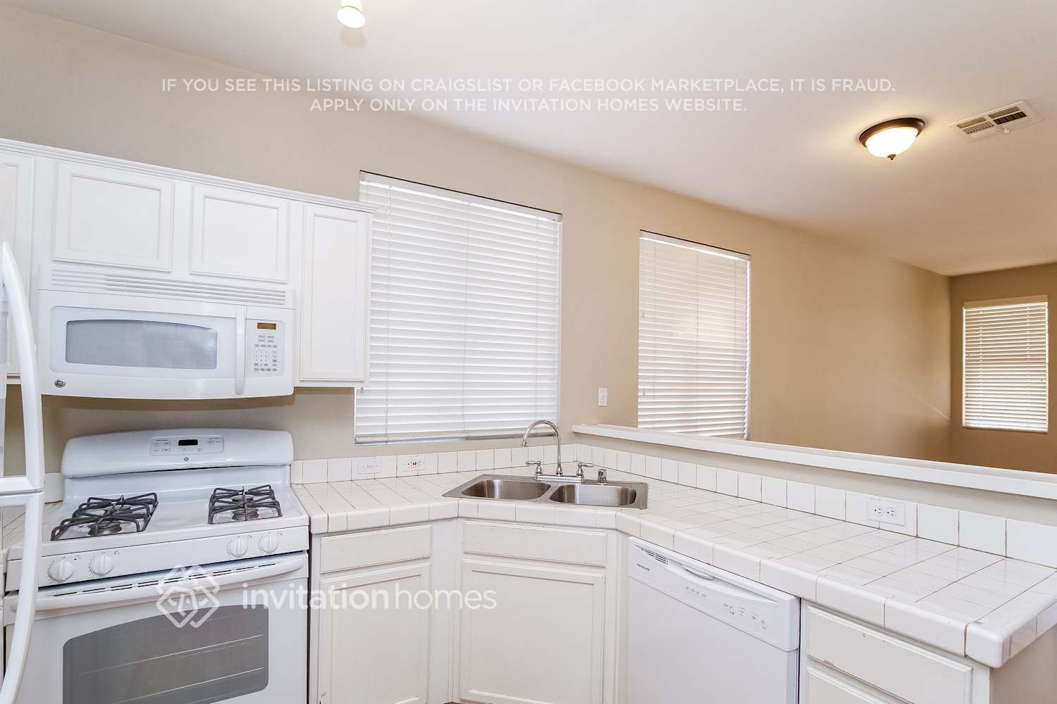 Building Photo - 9564 Flying Eagle Ln