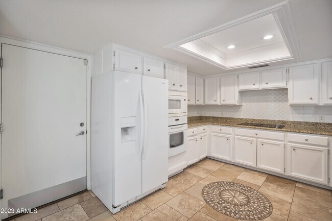 Building Photo - 6305 N 30th Ct