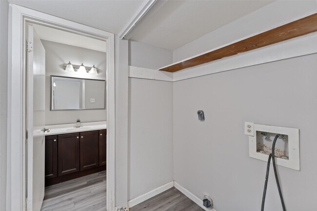 Building Photo - 4154 Belle Park Dr