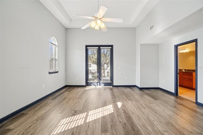 Building Photo - 502 S Albany Ave