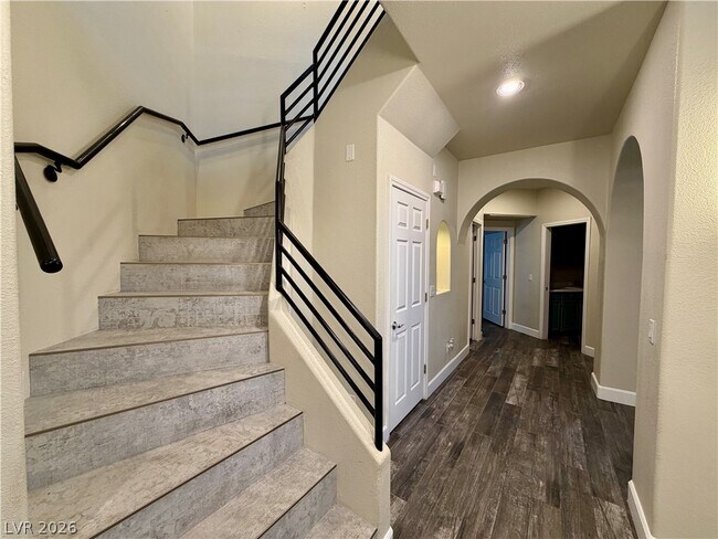 Building Photo - 1135 Calico Ridge Dr